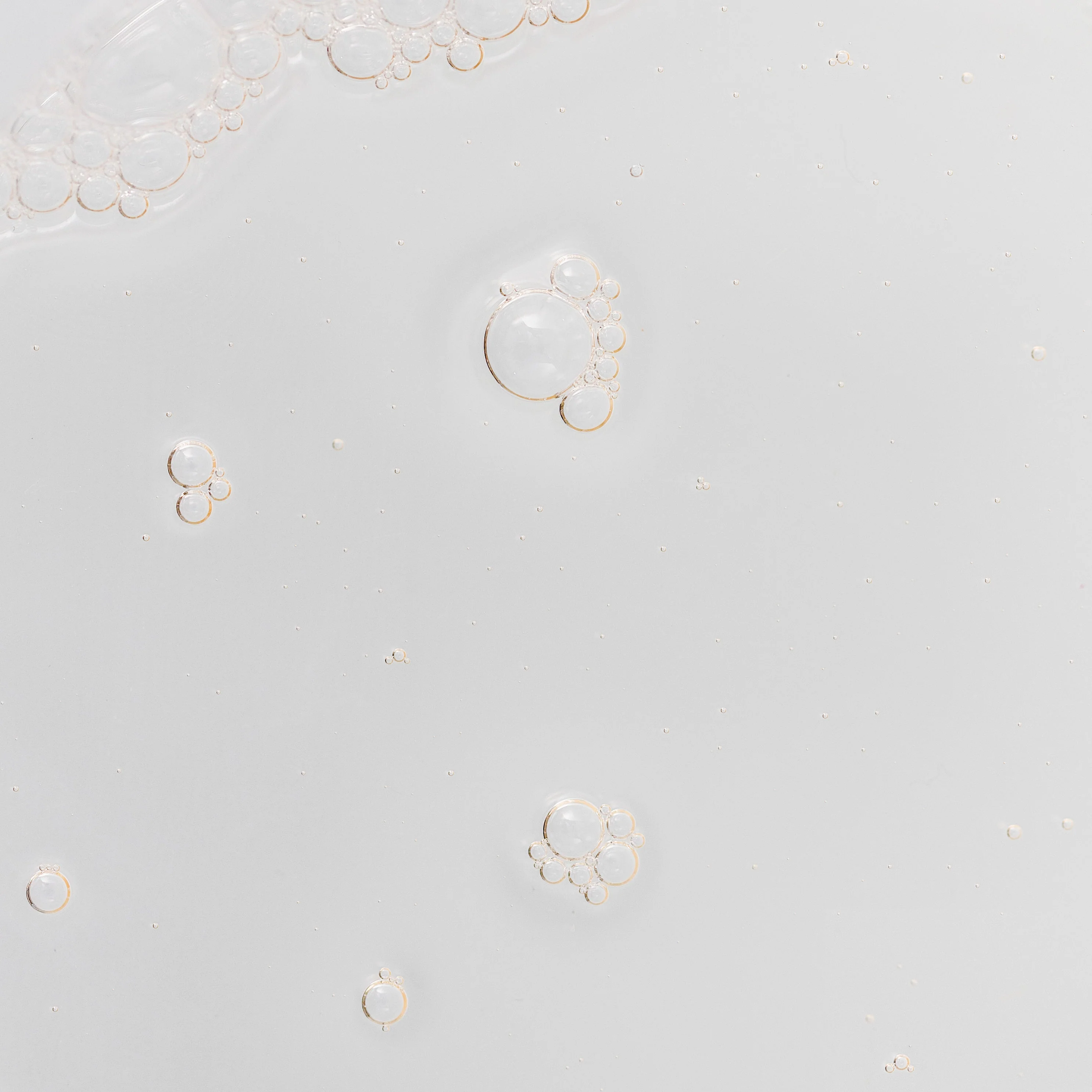 Celestial Black Diamond Brightening Essence - Image 2