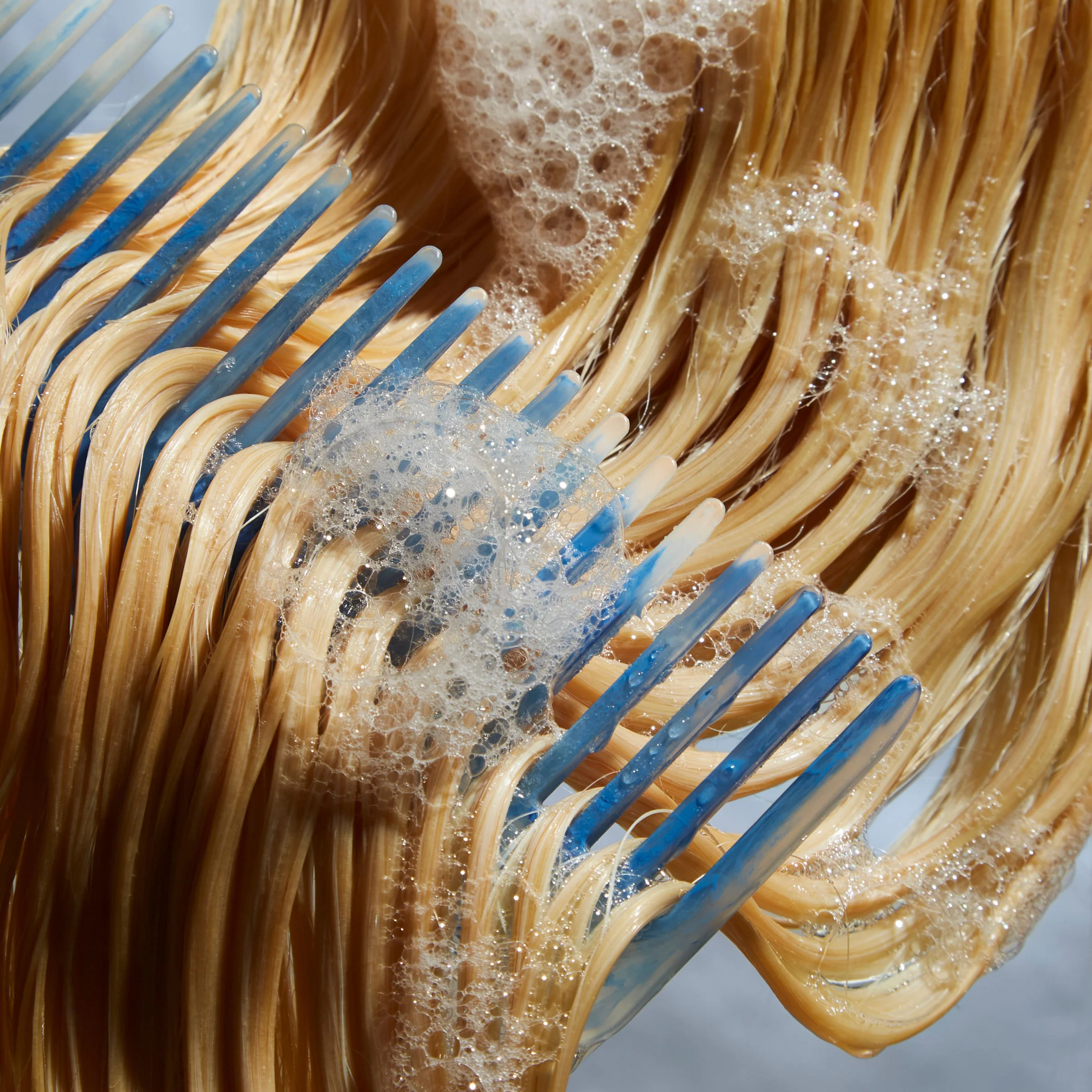 Thickening Volume Shampoo - Image 7