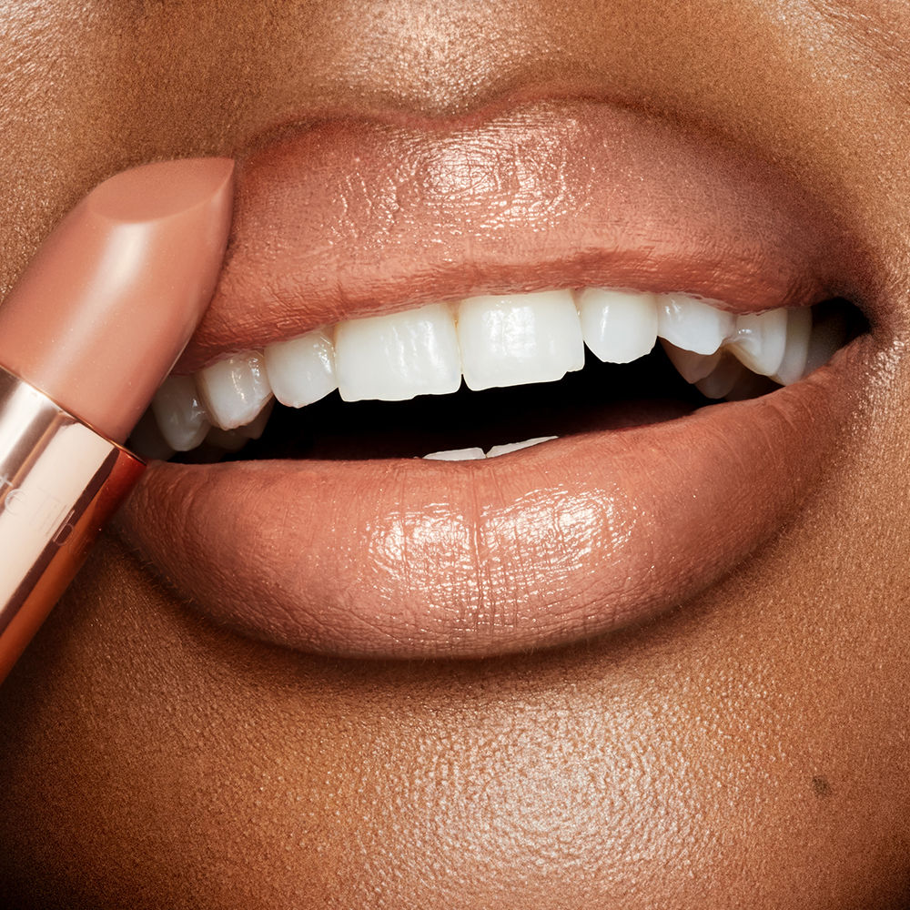 K.I.S.S.I.N.G. Lipstick - Image 33