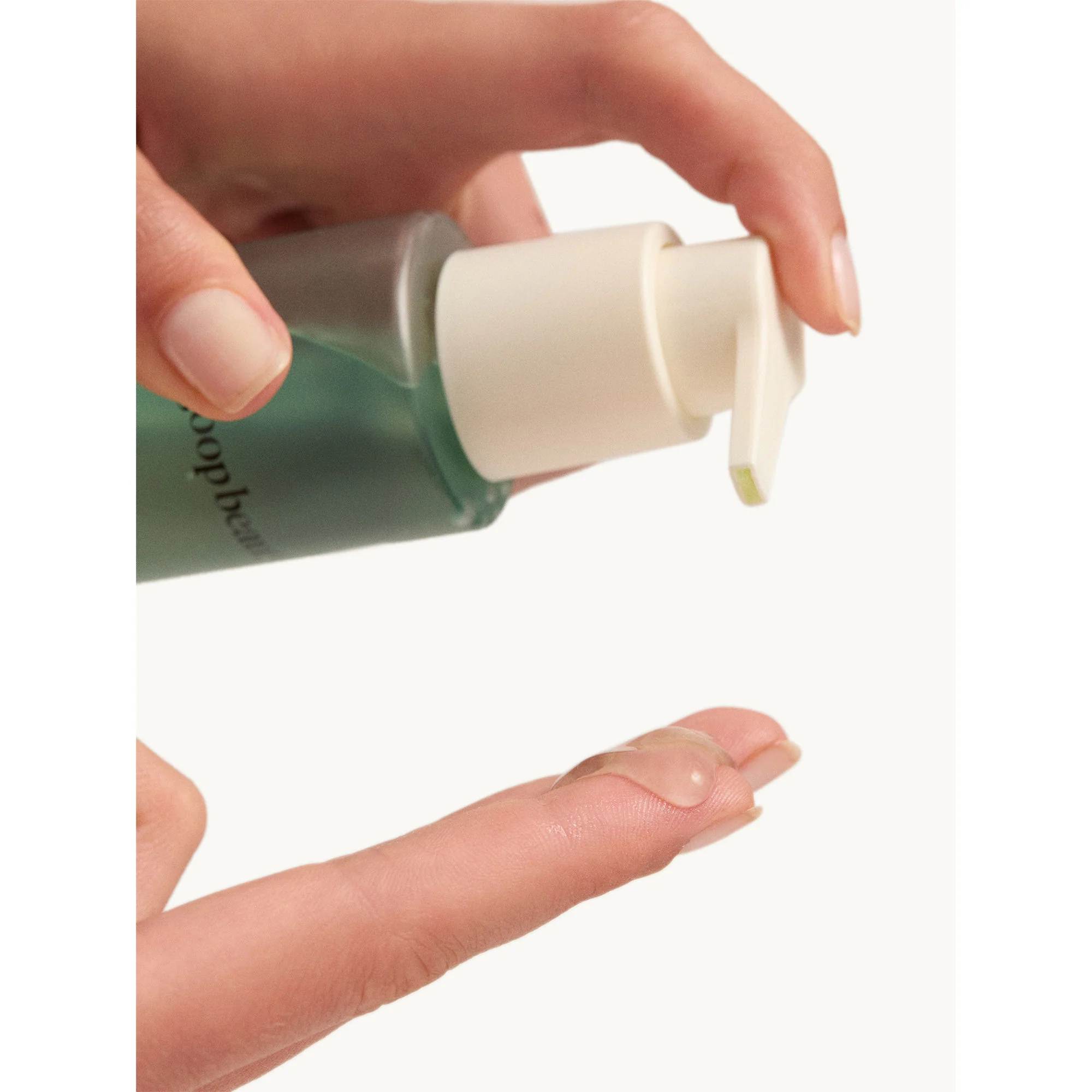 Daily Detox Foaming Cleanser - Image 2