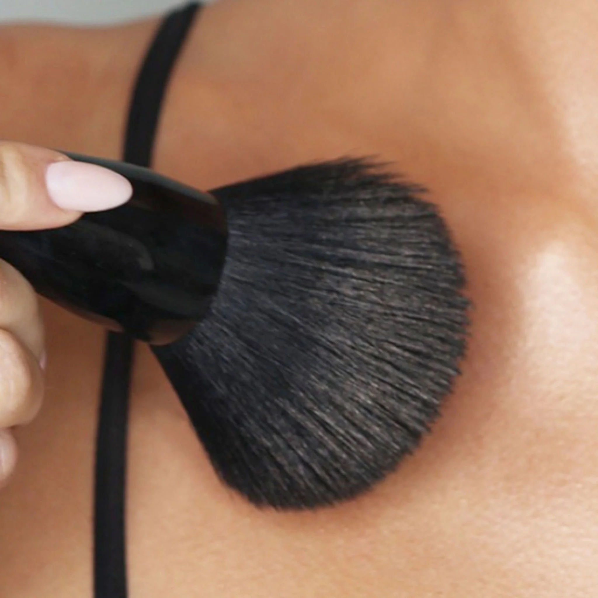 Large Face & Body Brush - Image 2