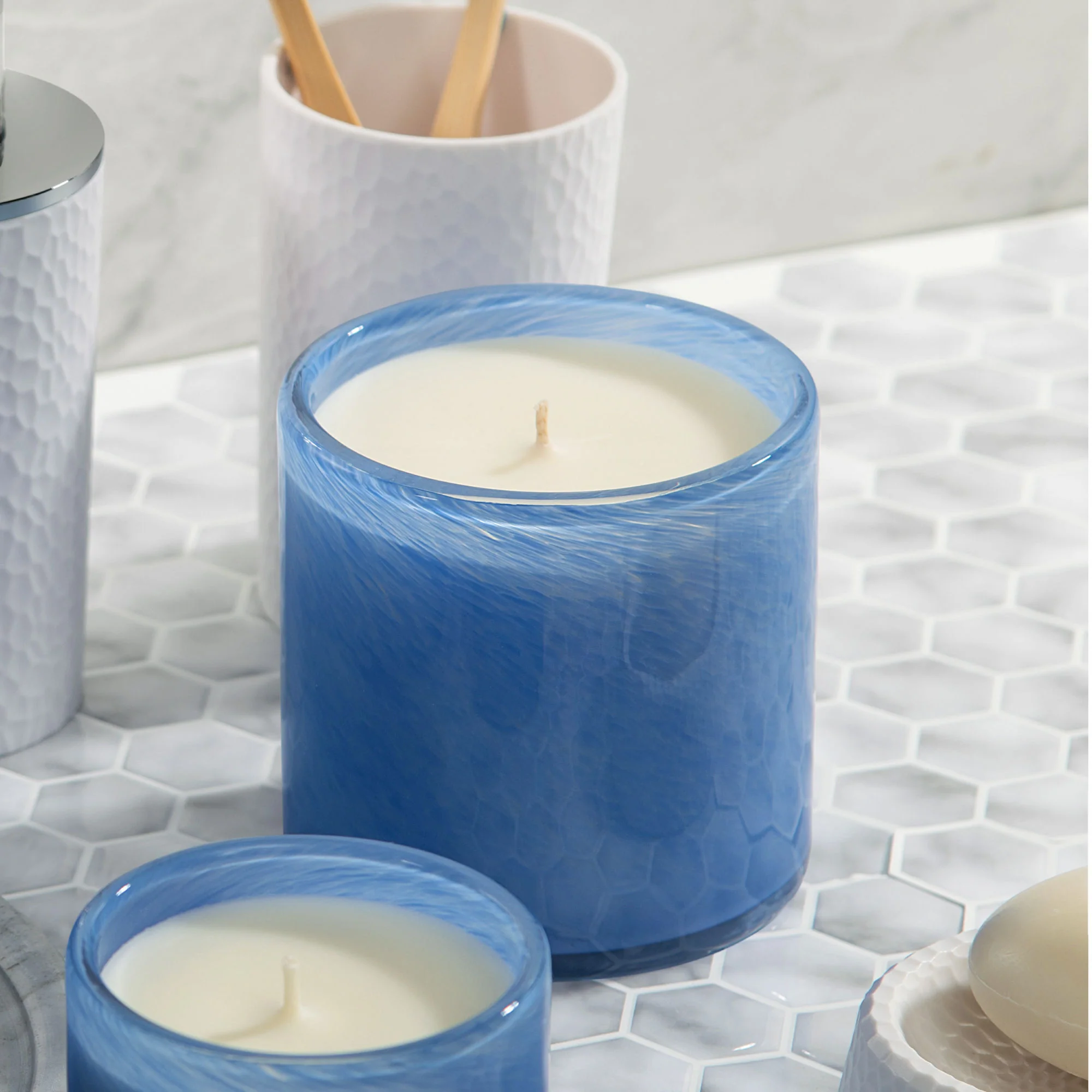 Bluemercury Spa Candle - Image 4