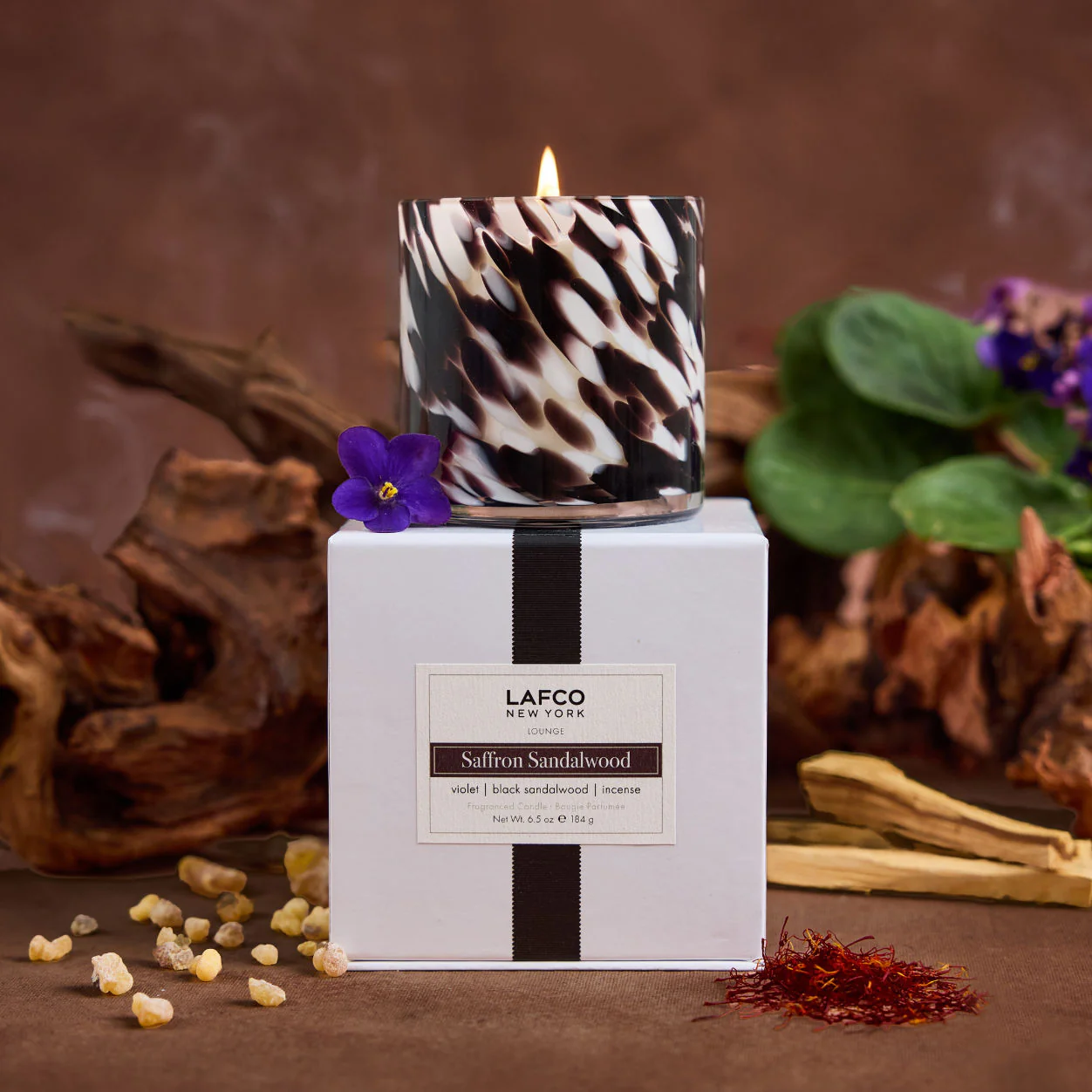 Saffron Sandalwood Candle - Image 4