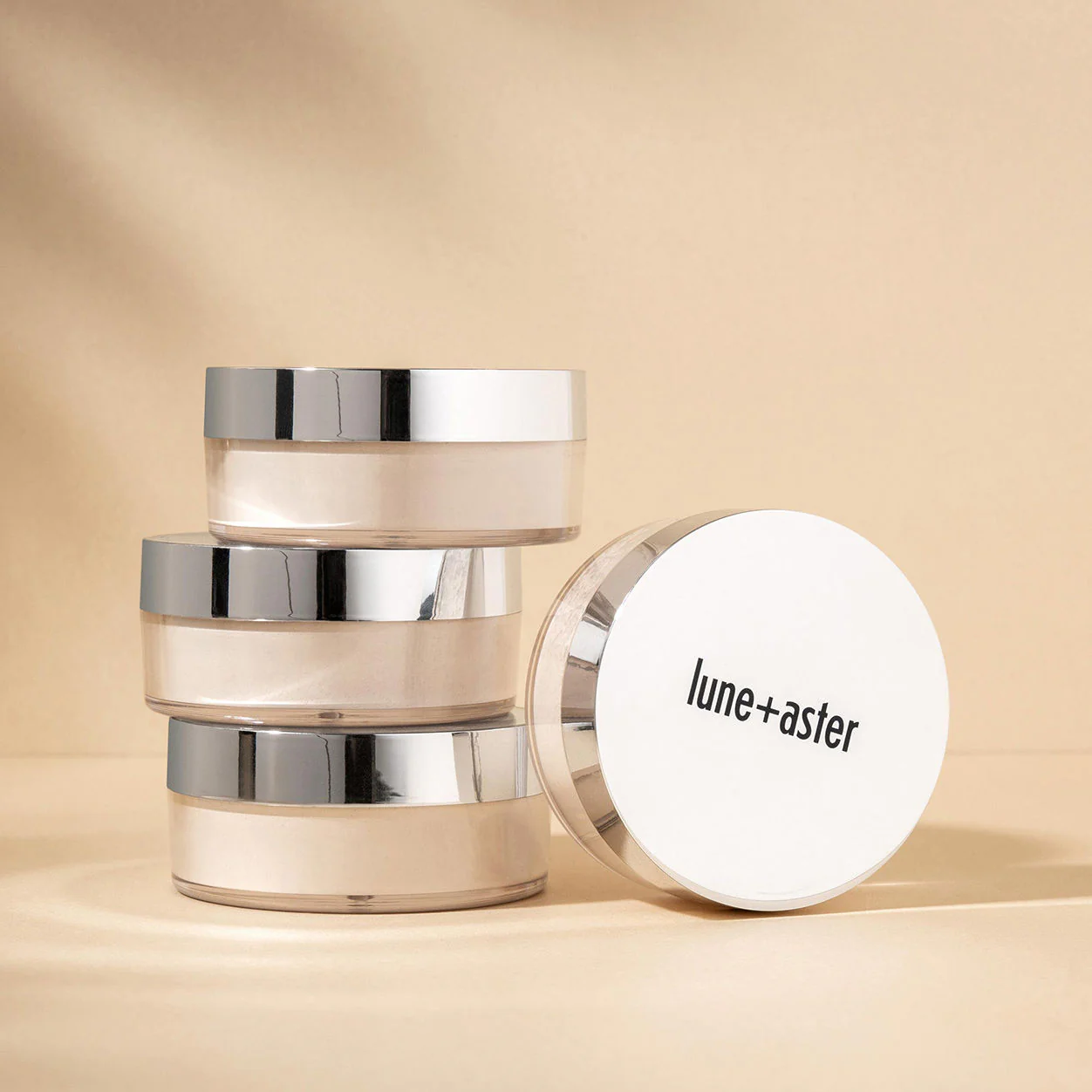 PowerFinish Translucent Loose Powder - Image 4