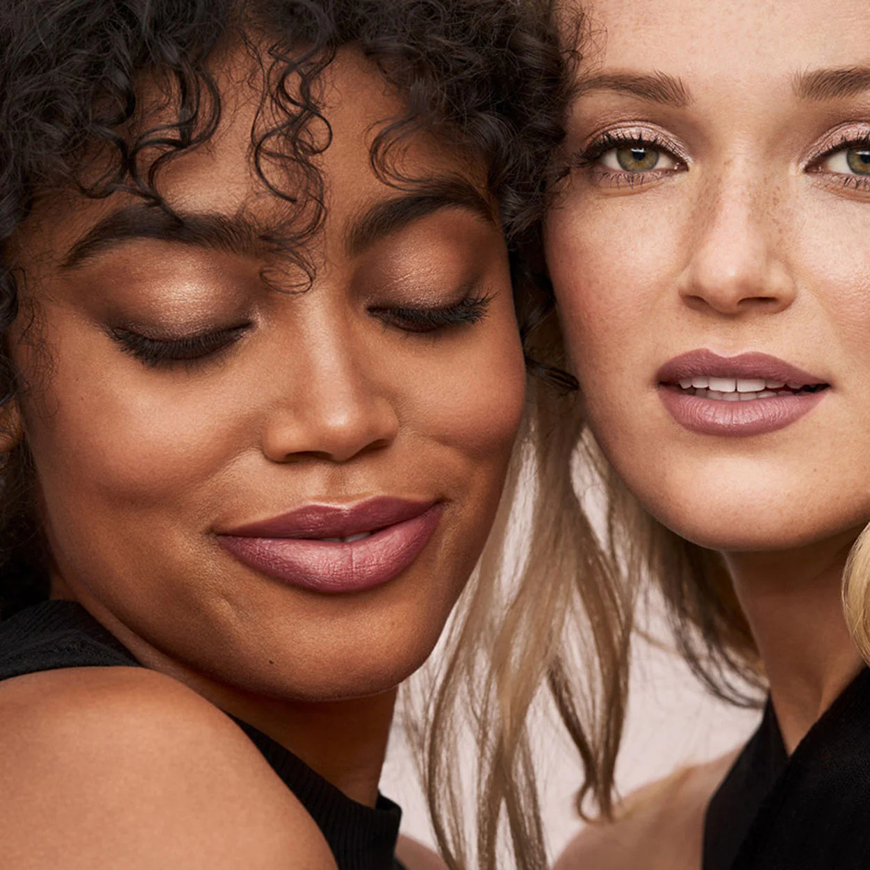 PowerLips Lipstick - Image 27