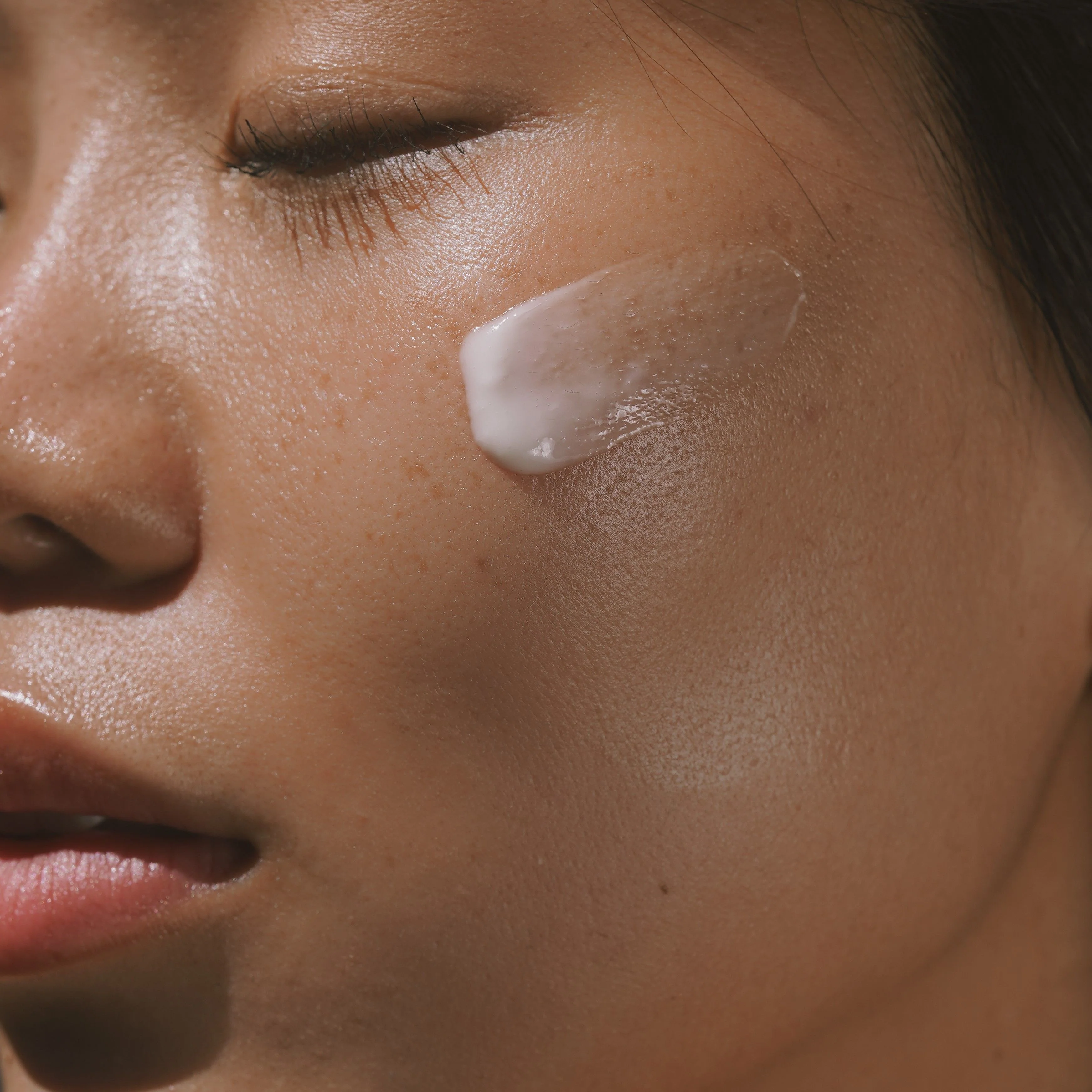 Flower Acid Algae Serum - Image 3