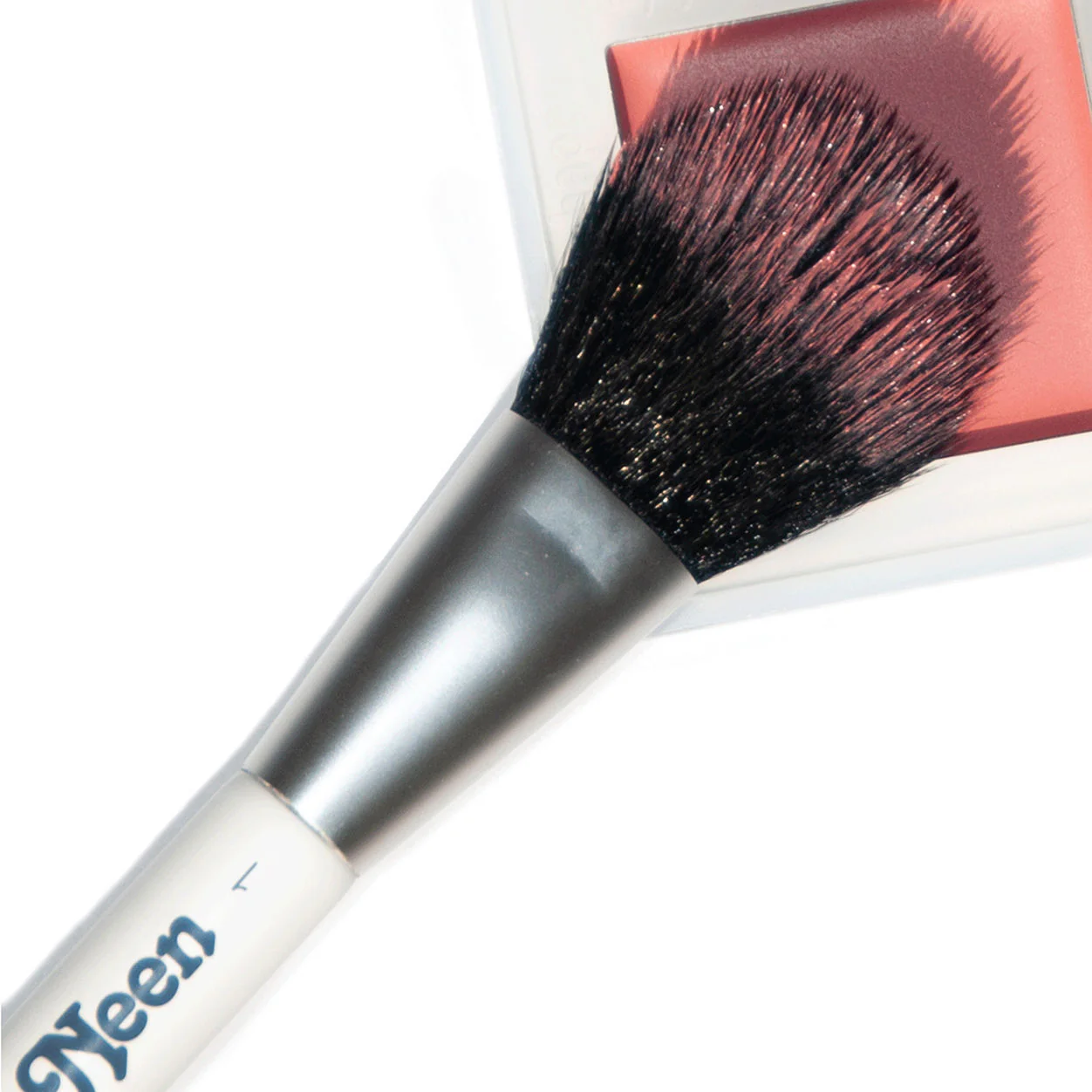 Duo Cheek and Face Brush - Image 2