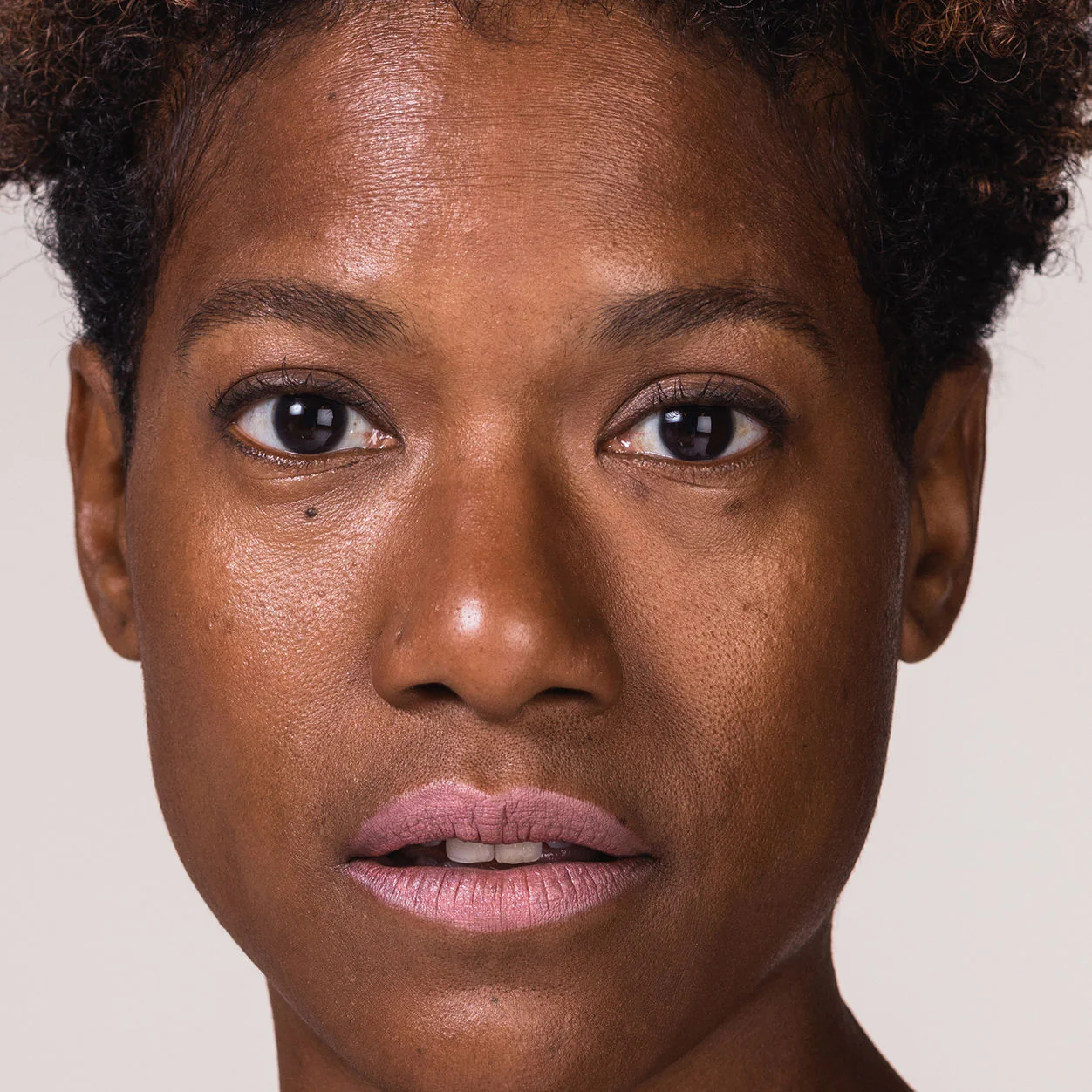 Full Bloom Sculpted Lipstick - Image 10