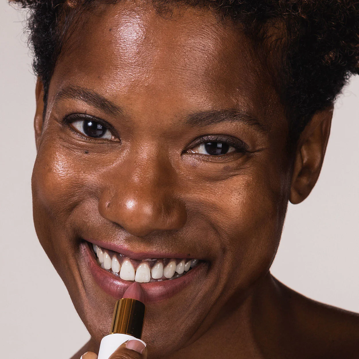Full Bloom Sculpted Lipstick - Image 37