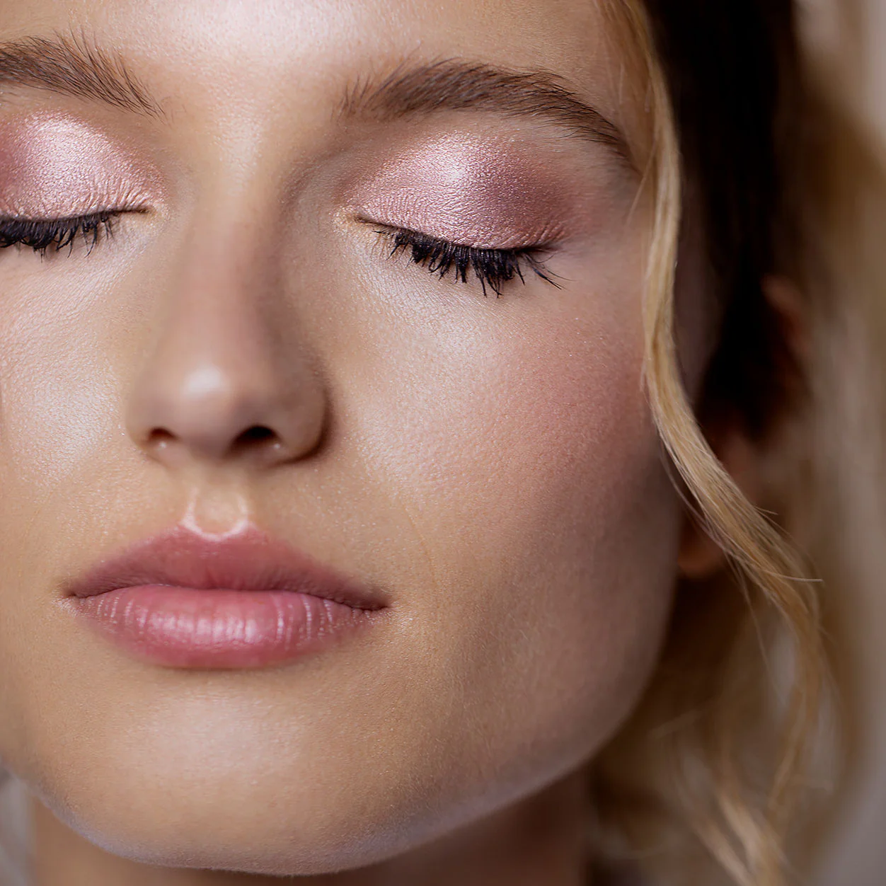 Ombre Éclat Liquide Eyeshadow - Image 14