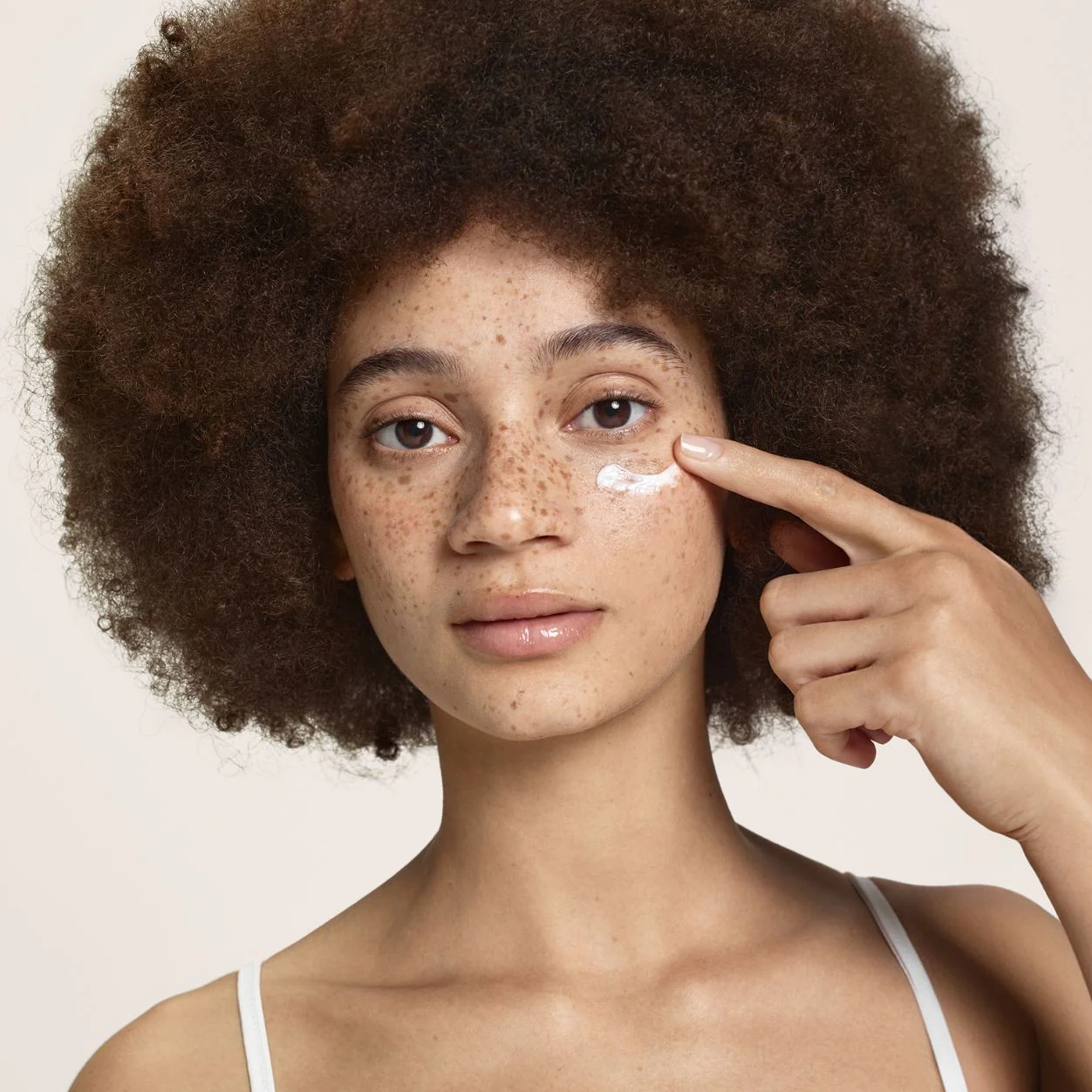 ZnO+ Mineral Care  Correct + Fade SPF 50 - Image 2