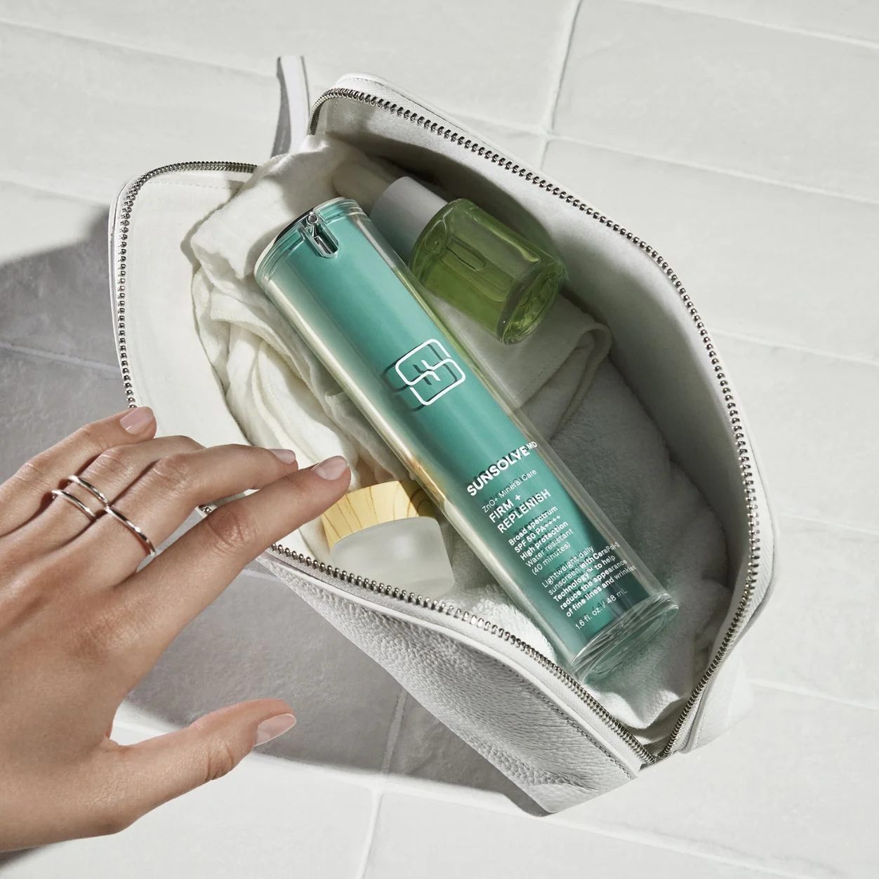ZnO+ Mineral Care Firm + Replenish SPF 50 - Image 4