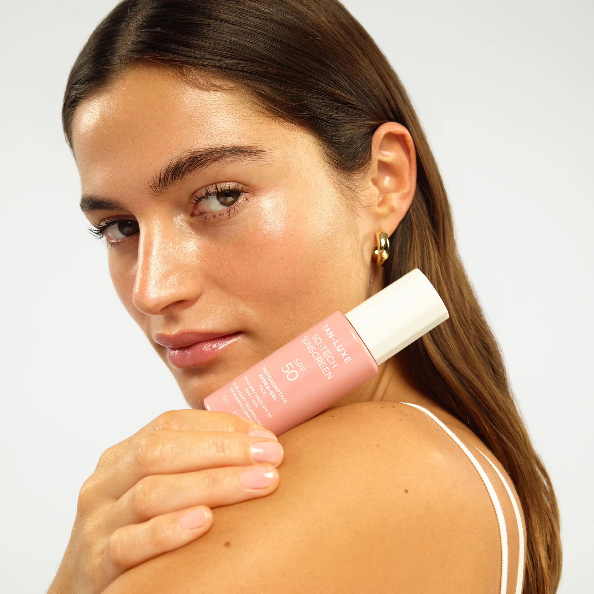 Sci-Tech Photoadaptive Hydra-Gel Face SPF 50 - Image 5