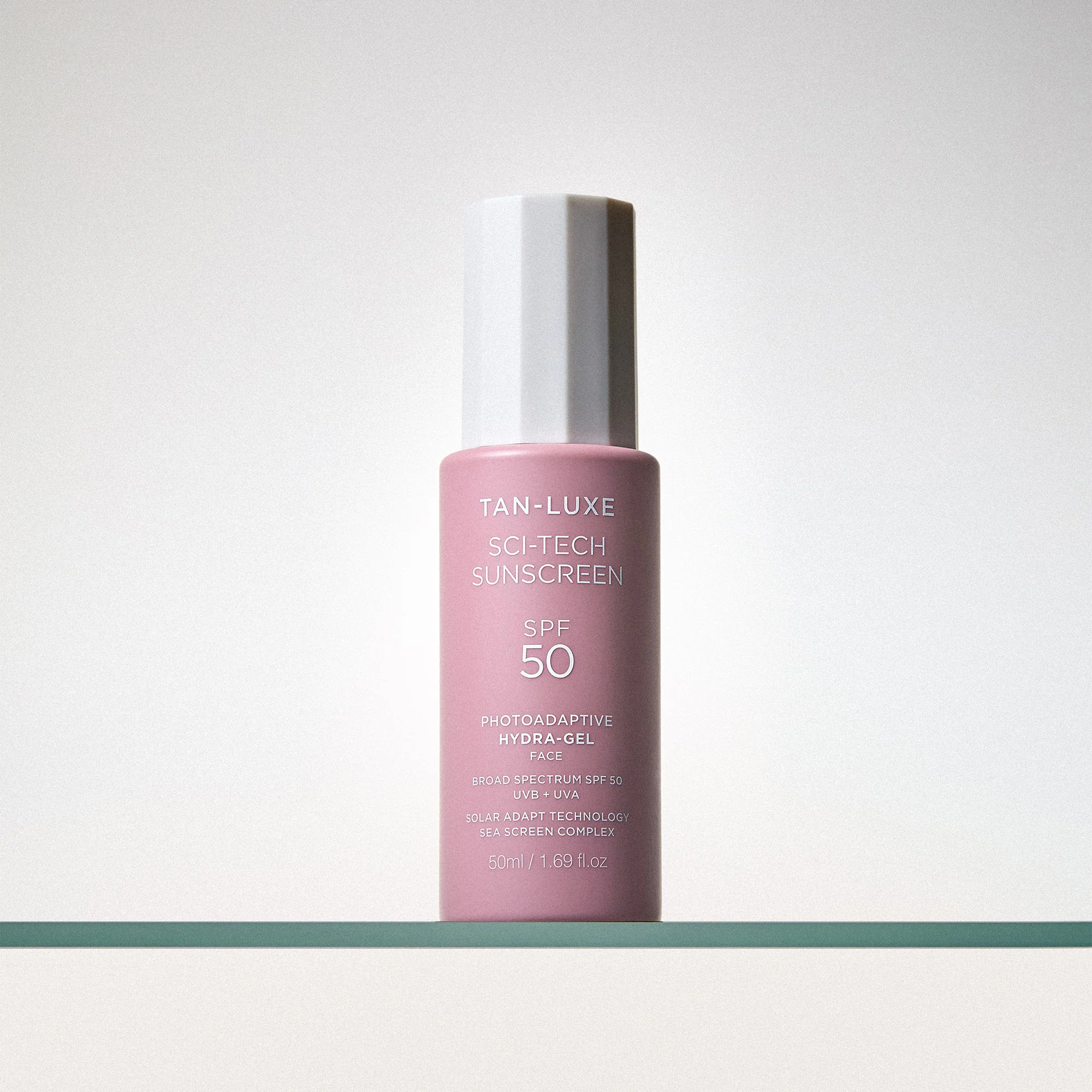 Sci-Tech Photoadaptive Hydra-Gel Face SPF 50 - Image 8
