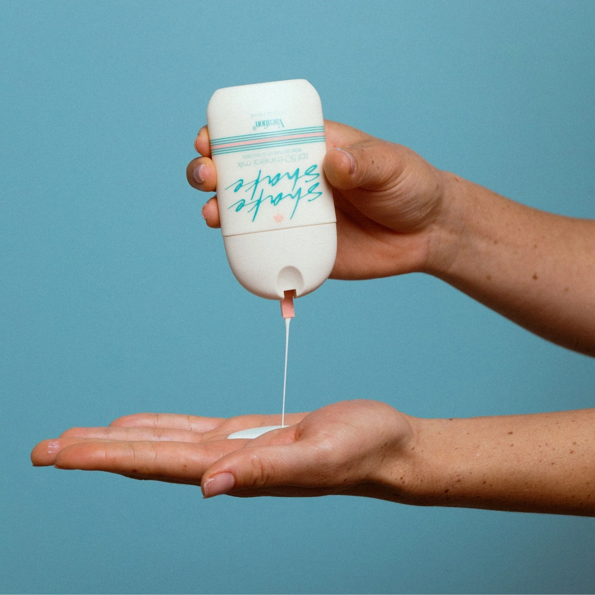 Shake Shake SPF 50 Mineral Milk - Image 2