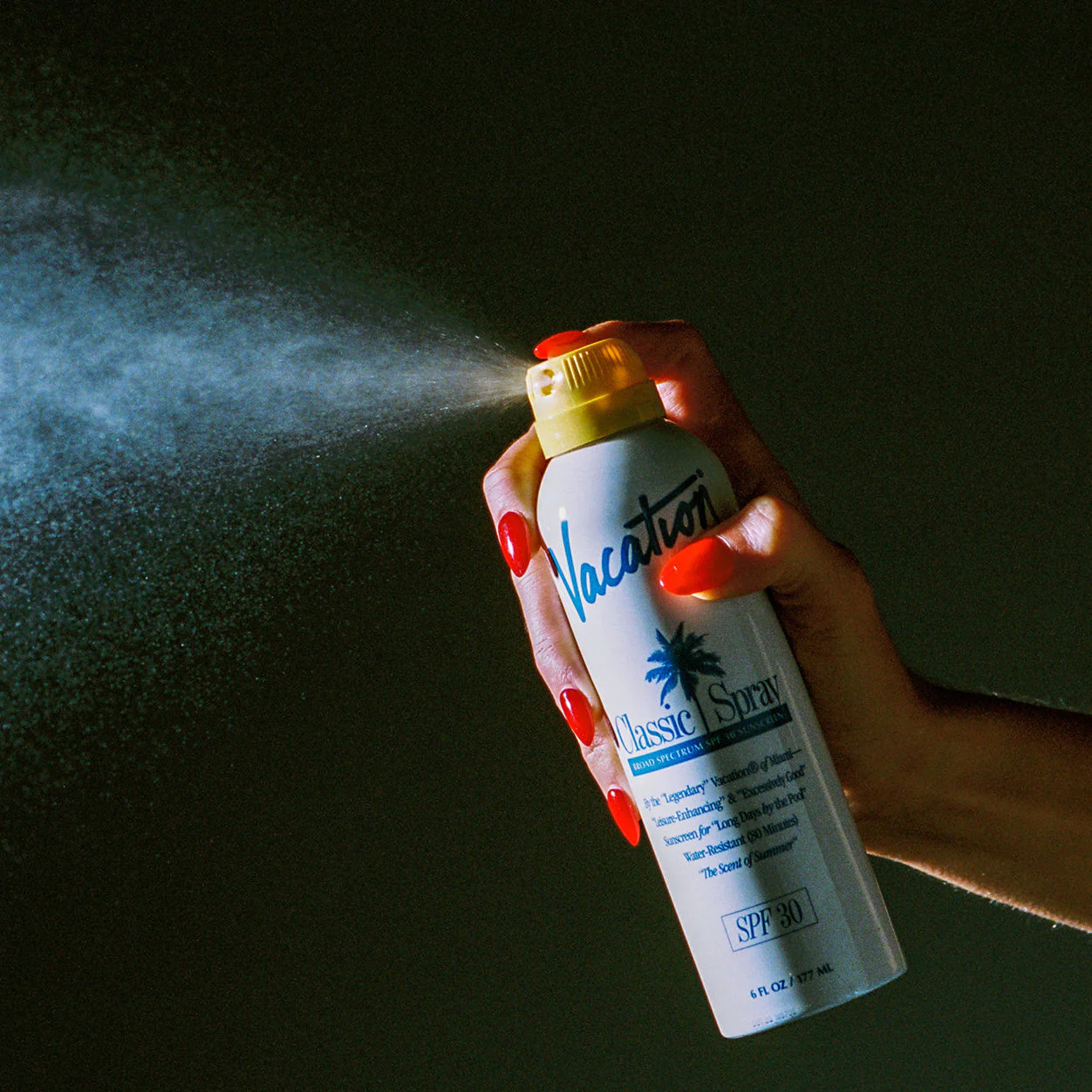 Classic Spray SPF 30 - Image 2