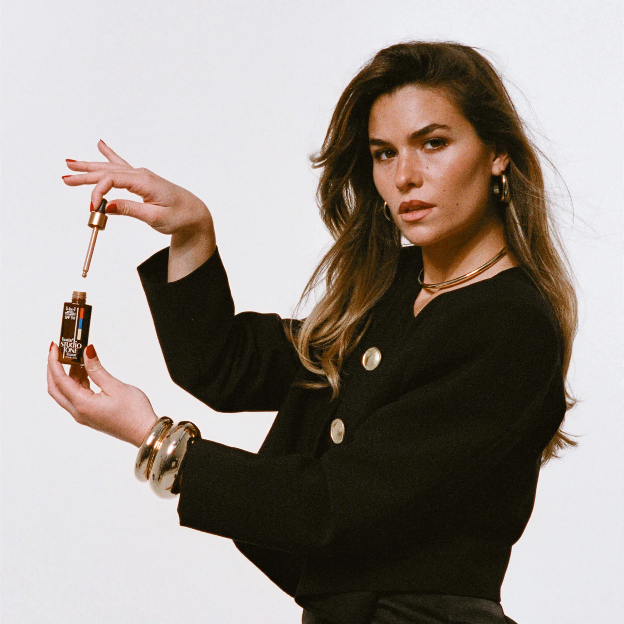 Studio Tone SPF 50 Bronzing Drops for Face - Image 4